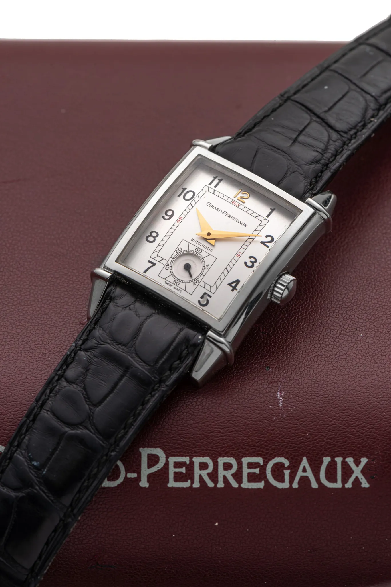 Girard-Perregaux Vintage 1945 2594 29mm Stainless steel White