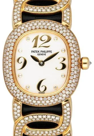 Patek Philippe Golden Ellipse 4832 23mm Yellow gold Mother-of-pearl