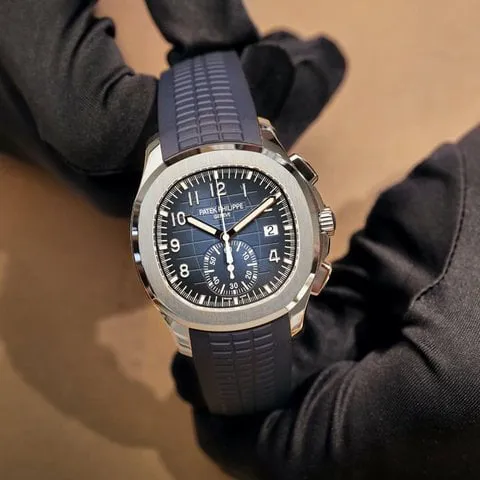 Patek Philippe Aquanaut 5968G-001 42mm White gold Blue