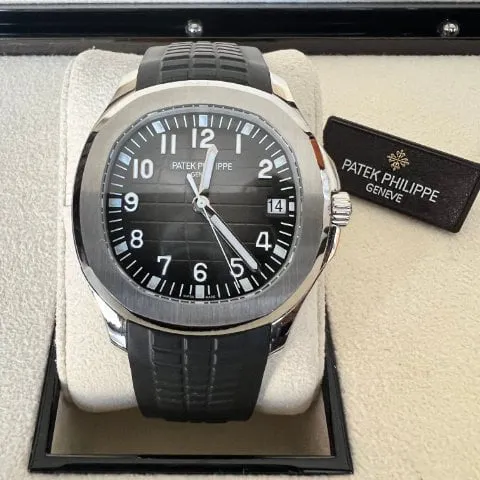 Patek Philippe Aquanaut 5167A-001 40mm Stainless steel Black