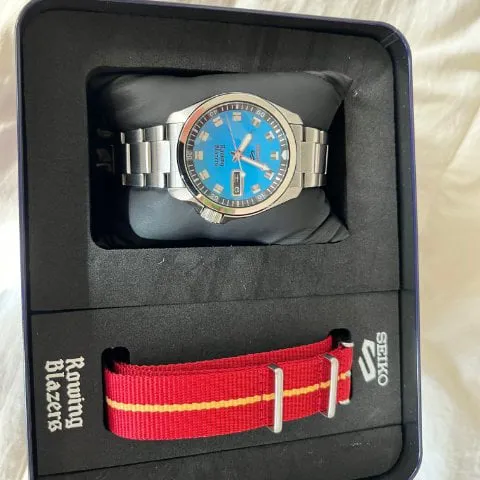 Seiko Seiko 5 SRPJ59 40mm Stainless steel Blue