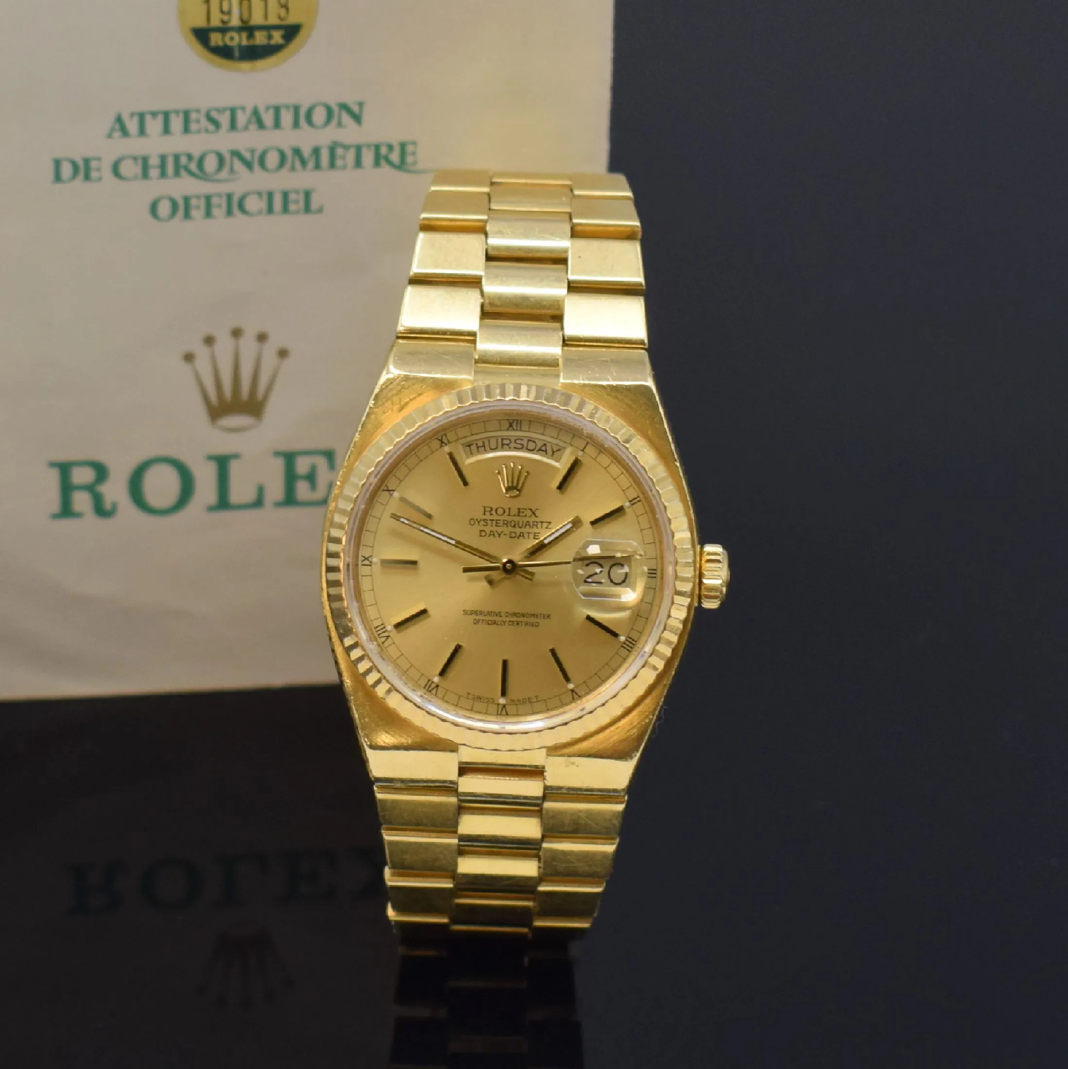 Rolex Day-Date Oysterquartz 19018 36mm Yellow gold Champagne