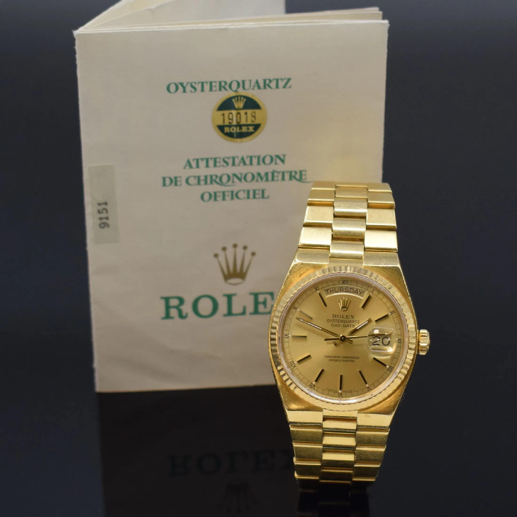 Rolex Day-Date Oysterquartz 19018 36mm Yellow gold Champagne 6