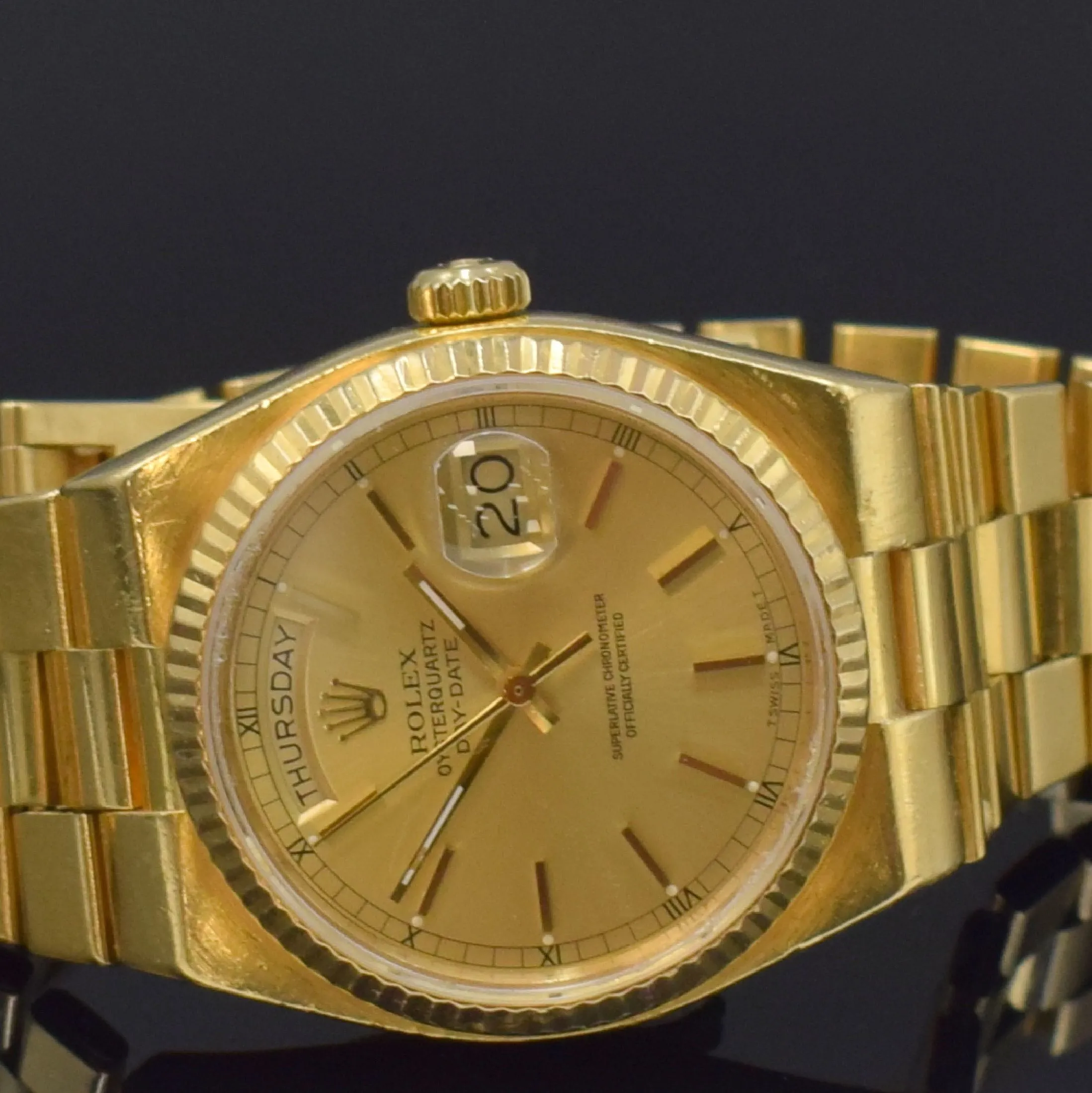 Rolex Day-Date Oysterquartz 19018 36mm Yellow gold Champagne 5