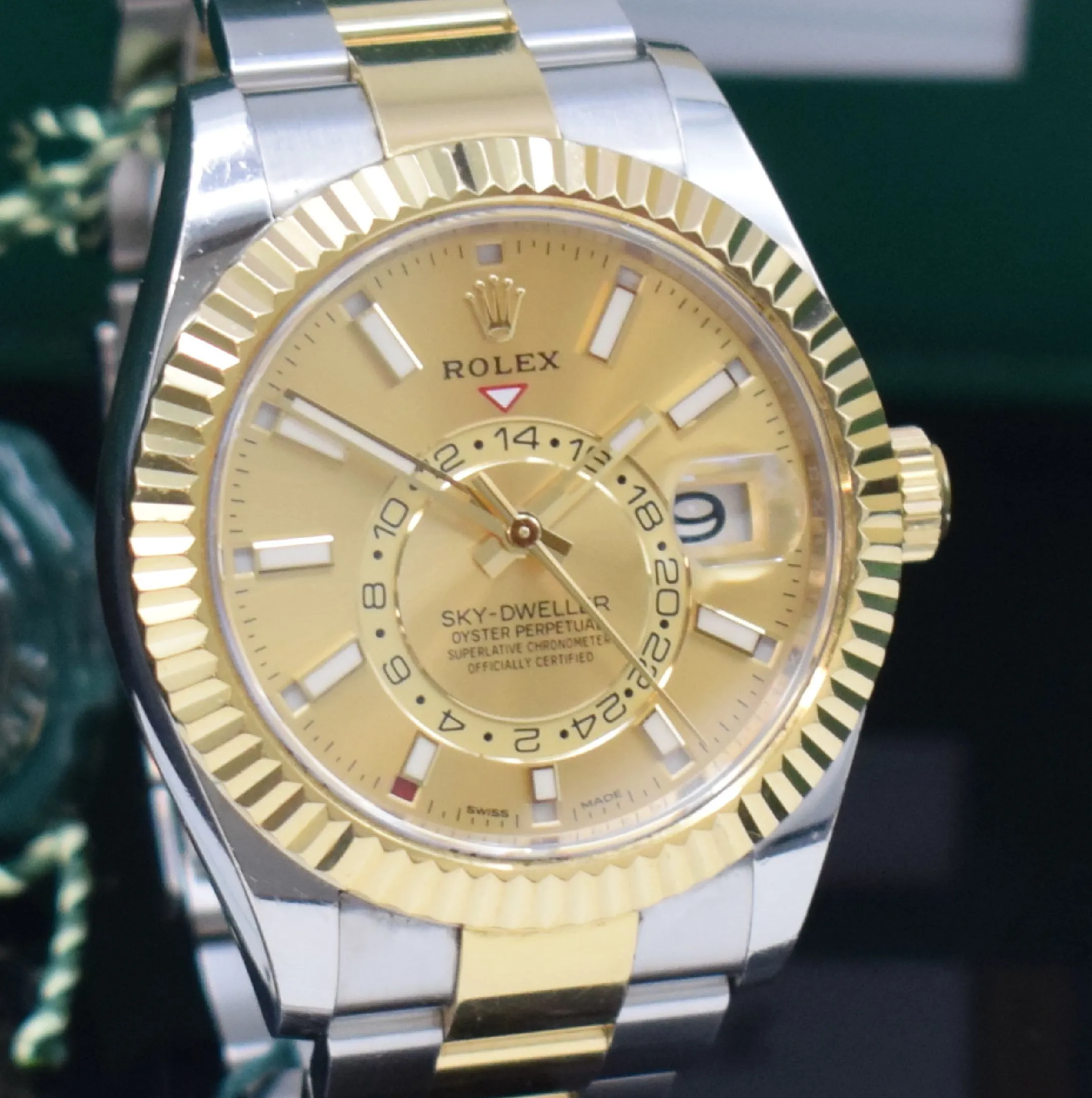 Rolex Sky-Dweller 326933 42mm Stainless steel and yellow gold Champagne 4