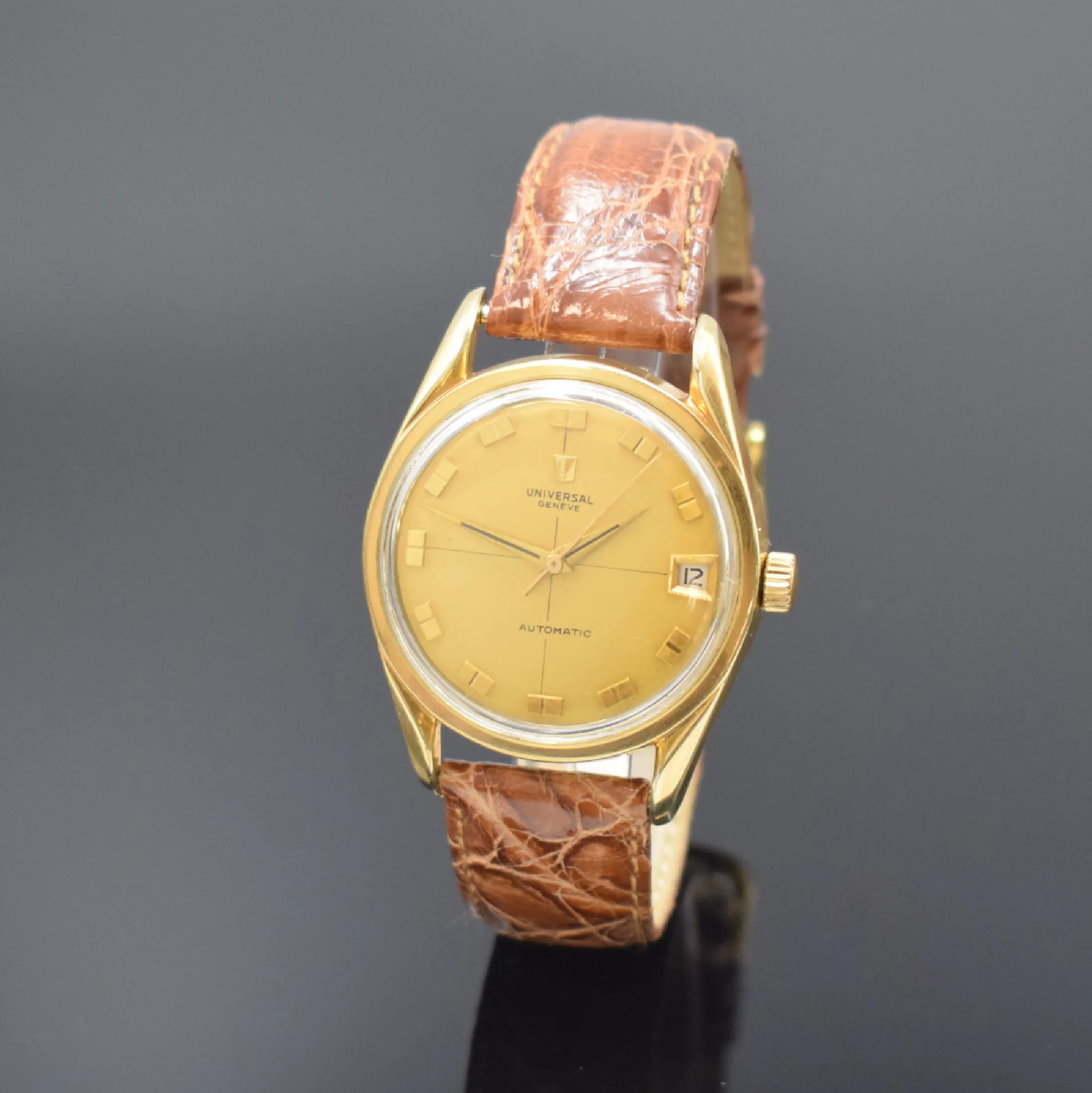 Universal Genève Polerouter 35mm Gold-plated Gilt dial