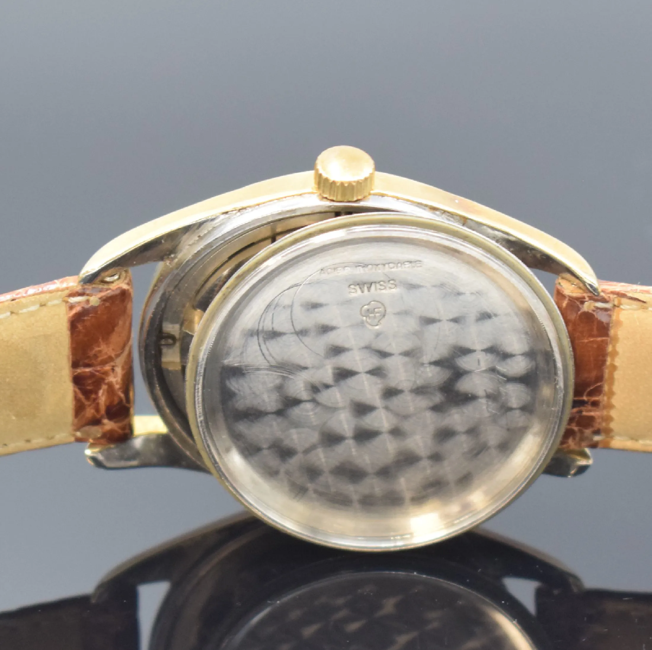 Universal Genève Polerouter 35mm Gold-plated Gilt dial 2