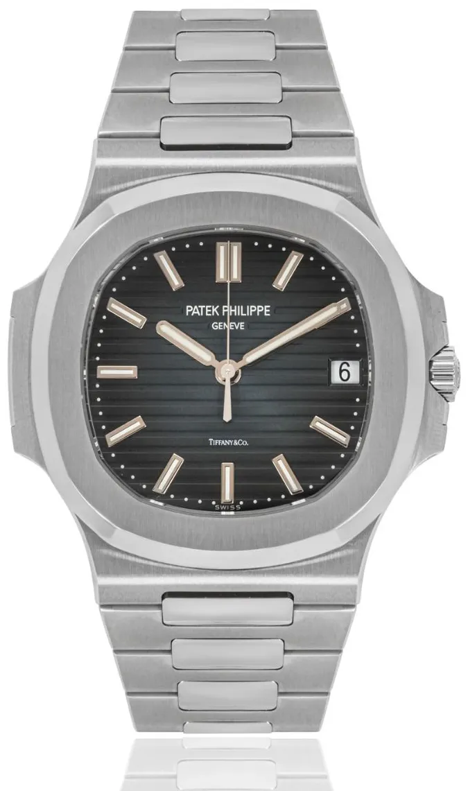 Patek Philippe Nautilus 5711/1A-010 40mm Stainless steel Blue