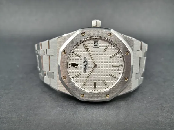 Audemars Piguet Royal Oak 15202ST.OO.0944ST.01 39mm Steel White