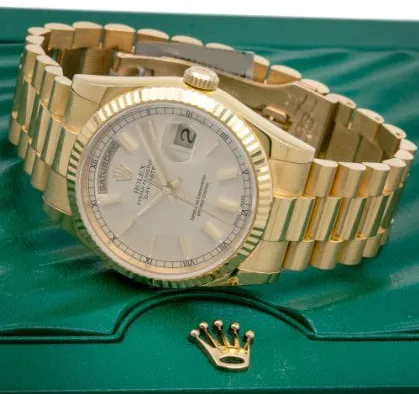 Rolex Day-Date 36 118238 36mm Yellow gold Champagne