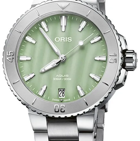 Oris Aquis 01 733 7770 4157-07 8 18 05P 36.5mm Stainless steel Green