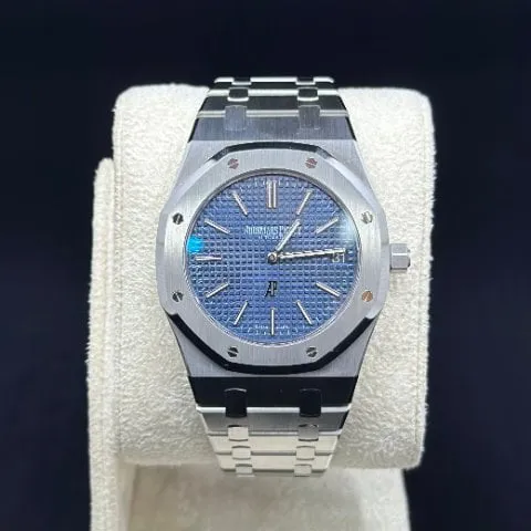 Audemars Piguet Blue: The Royal Oak 15202ST Design and Legacy