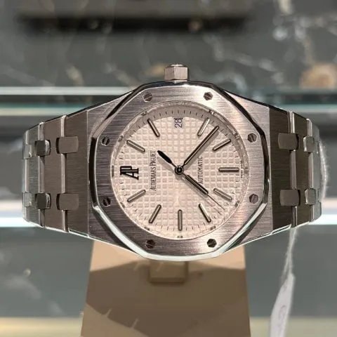 Audemars Piguet Royal Oak 15300ST.OO.1220ST.01 39mm Stainless steel Silver