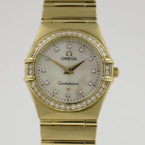 Omega Constellation 895 1201 25.5mm Yellow gold Mother-of-pearl