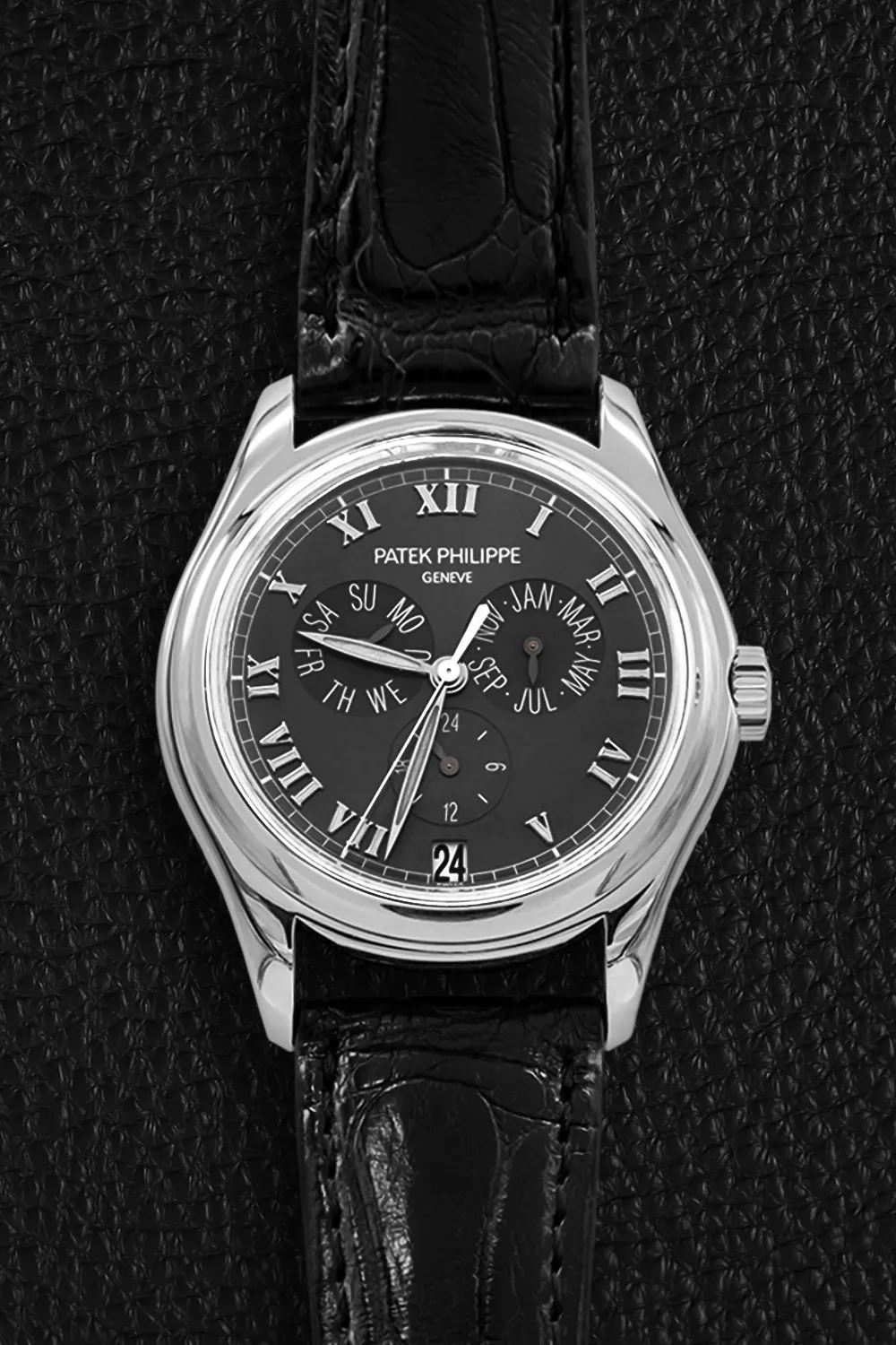 Patek Philippe Annual Calendar 5035 37mm White gold Black