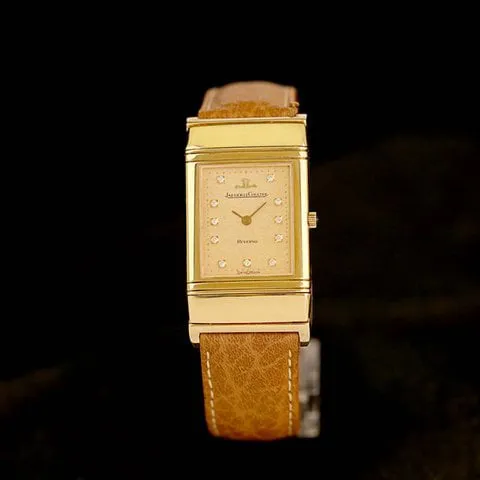 Jaeger-LeCoultre Reverso 140.105.1 23mm Yellow gold Gold
