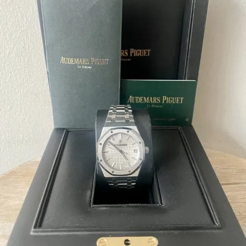 Audemars Piguet Royal Oak 15500ST.OO.1220ST.04 41mm Stainless steel Silver