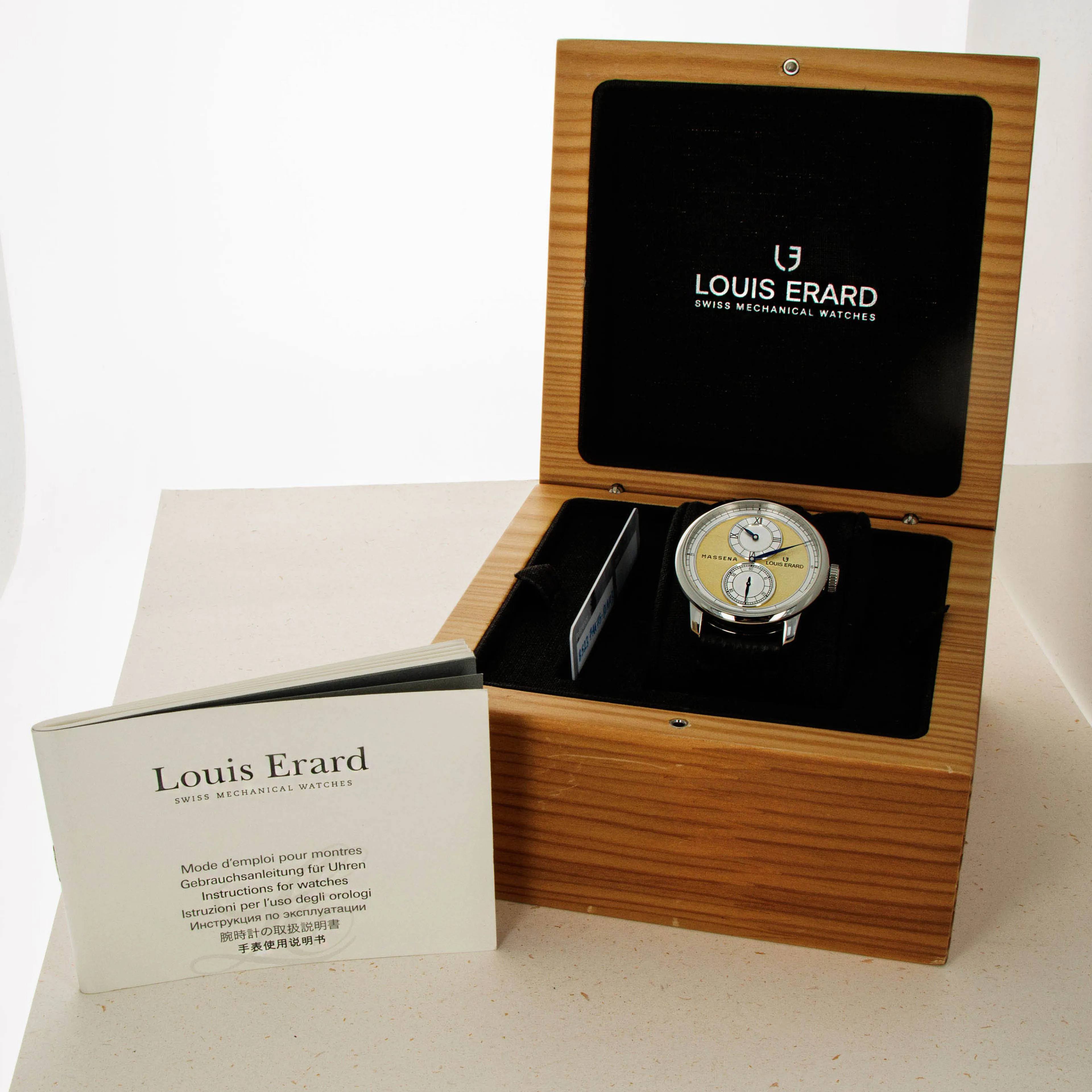 Louis Erard Le Régulateur B523 7AA75-BVA103 42mm Stainless steel Gold 12