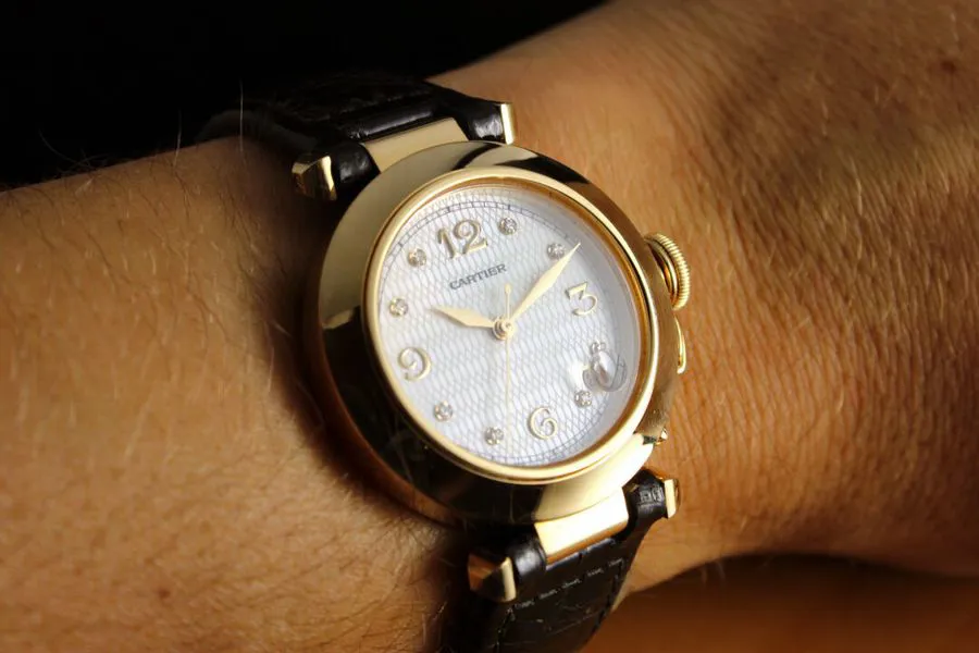 Cartier Pasha 1035 36mm Yellow gold Mother-of-pearl 5