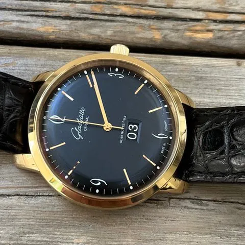 Glashütte Sixties 2-39-47-02-01-04 42mm Rose gold Black