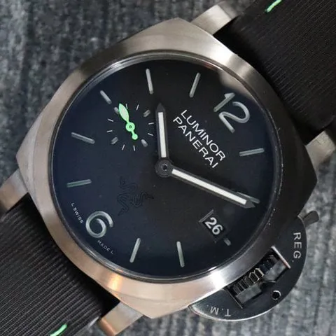 Panerai Luminor PAM01353 40mm Black