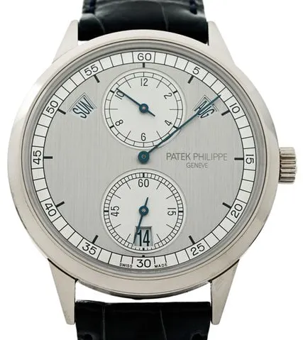 Patek Philippe Annual Calendar Regulator 5235G-001 40.5mm White gold Silver