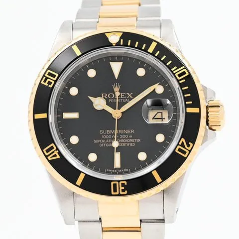 Rolex Submariner 16803 40mm Yellow gold and Stainless steel Black