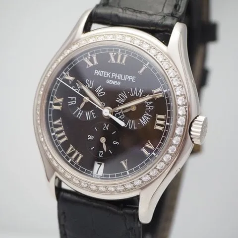 Patek Philippe Annual Calendar 5035G 37mm White gold Black