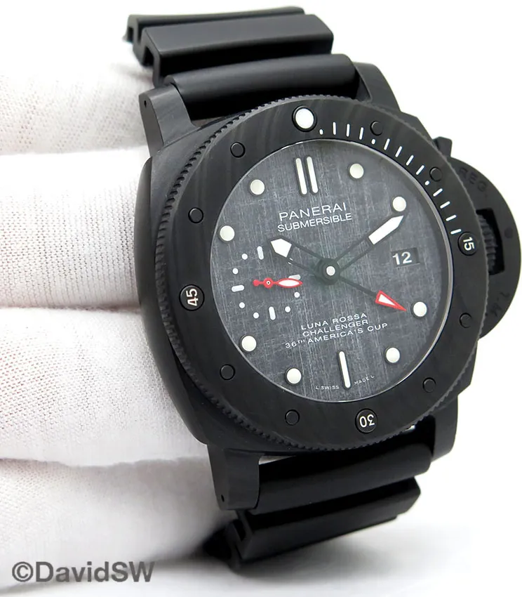 Panerai Submersible PAM01039 47mm Carbotech Gray