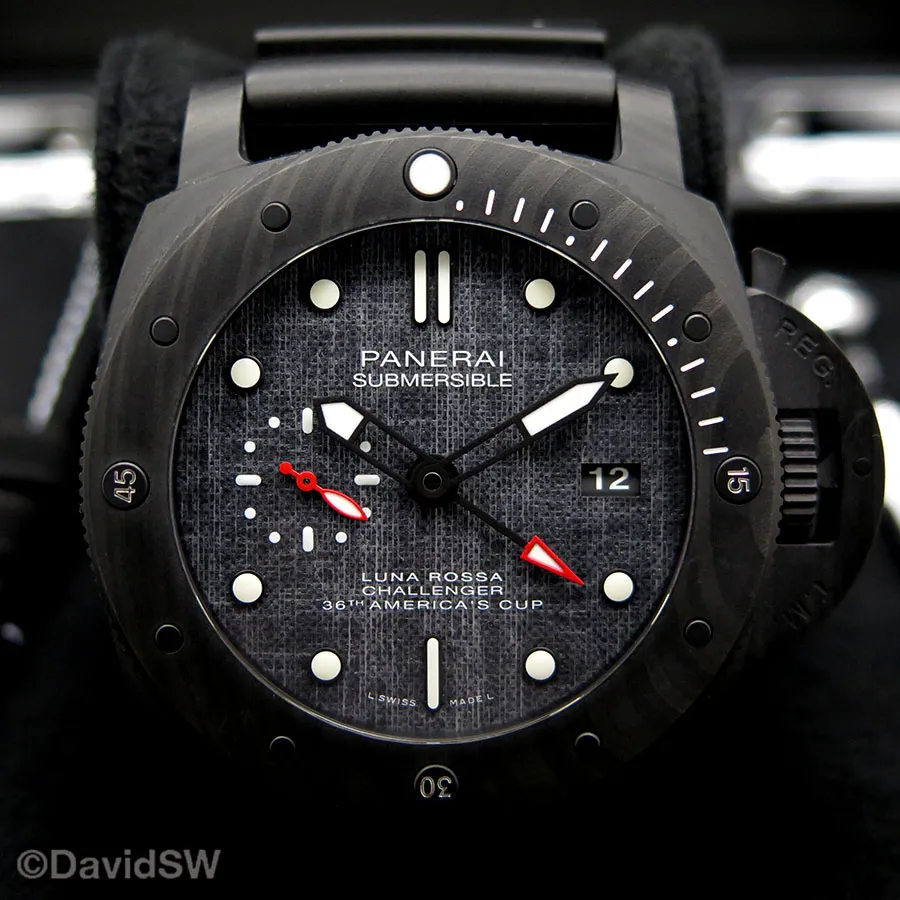 Panerai Submersible PAM01039 47mm Carbotech Gray 2