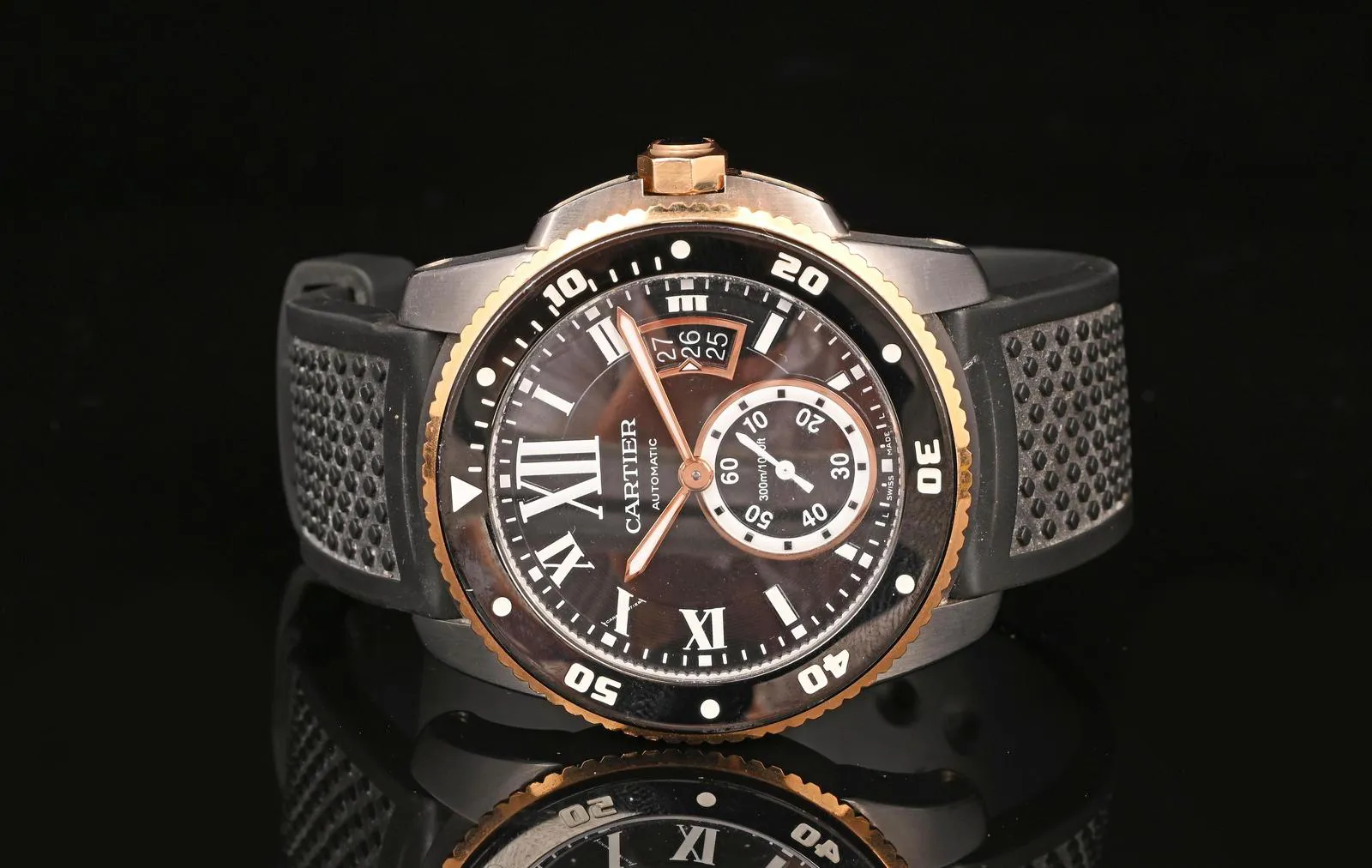 Cartier Calibre de Cartier 3729 Rose gold and Stainless steel Black