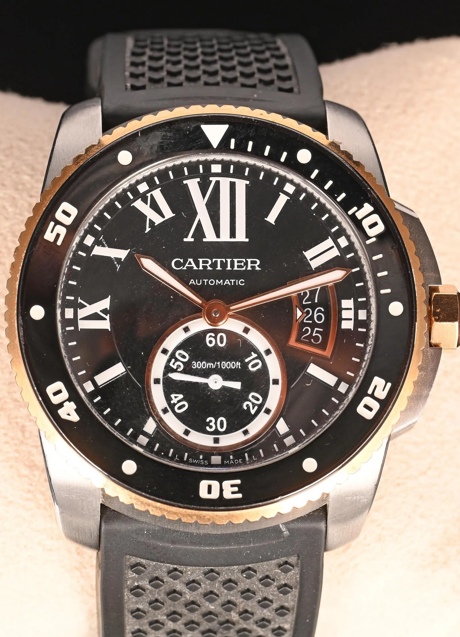 Cartier Calibre de Cartier 3729 Rose gold and Stainless steel Black 2