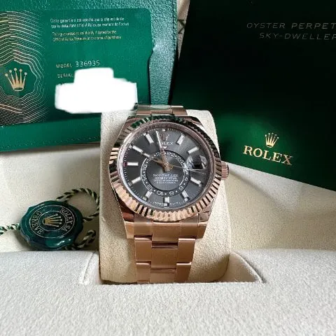 Rolex Sky-Dweller 336935 42mm Rose gold Grey