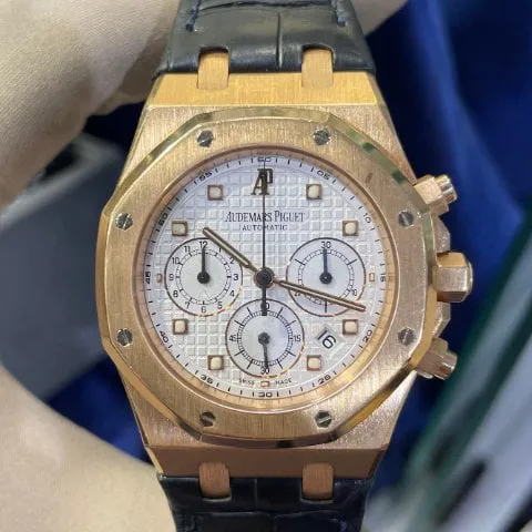 Audemars Piguet Royal Oak 26022OR.OO.D088CR.01 39mm Rose gold White