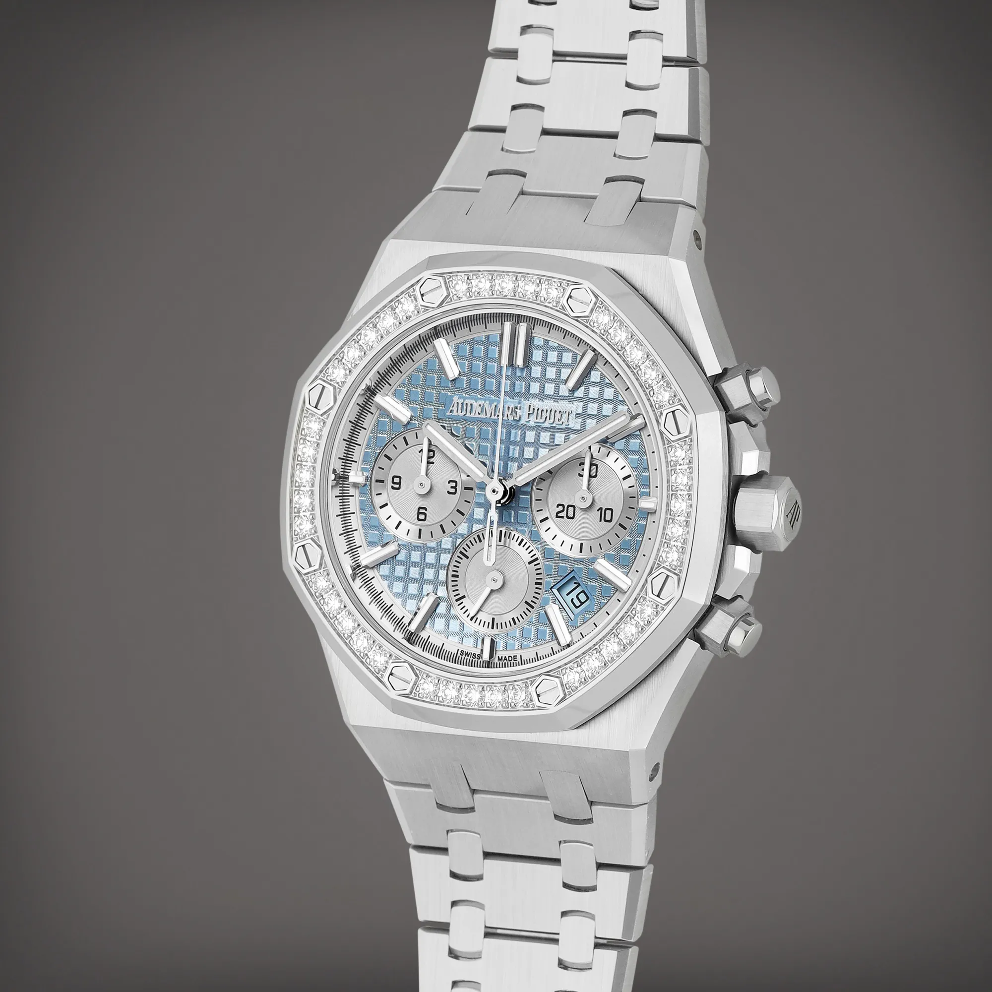 Audemars Piguet Royal Oak 26715ST.ZZ.1356ST.01 38mm Stainless steel Light blue 2