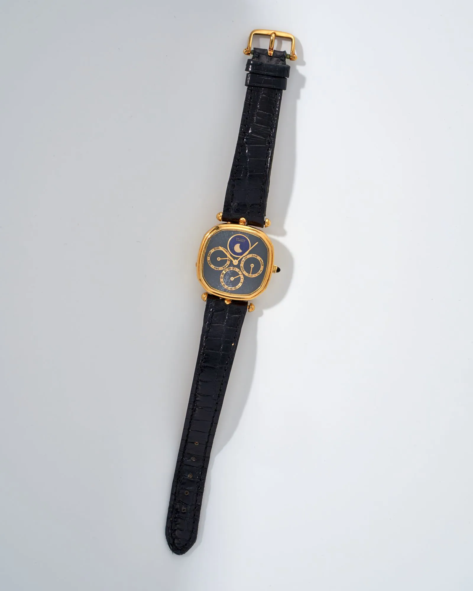 Gérald Genta Perpetual Calendar G.1988 32mm Yellow gold Black 8