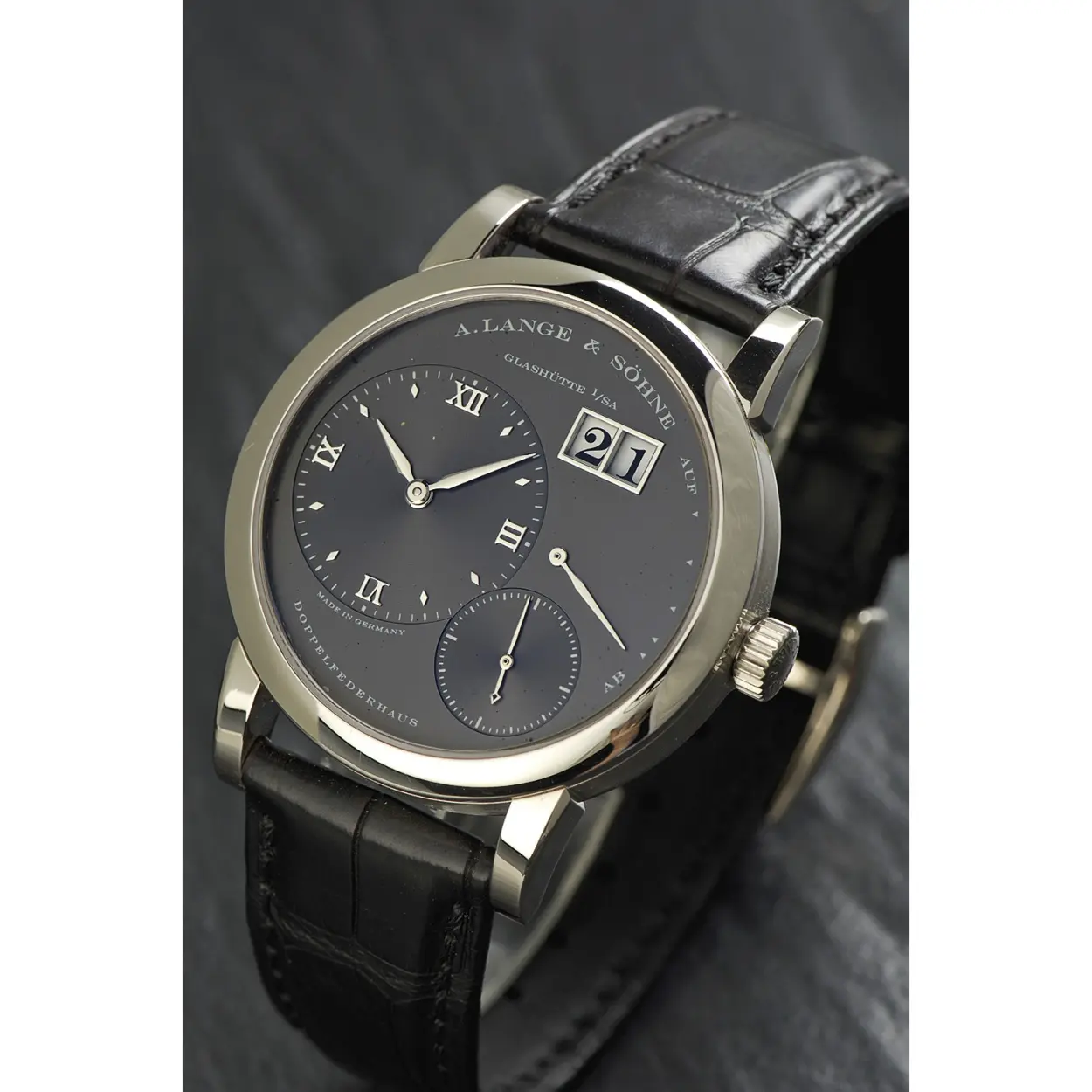 A. Lange & Söhne Lange 1 101.030 38.5mm White gold Gray