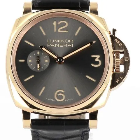 Panerai Luminor Due PAM 00677 42mm Rose gold Gray