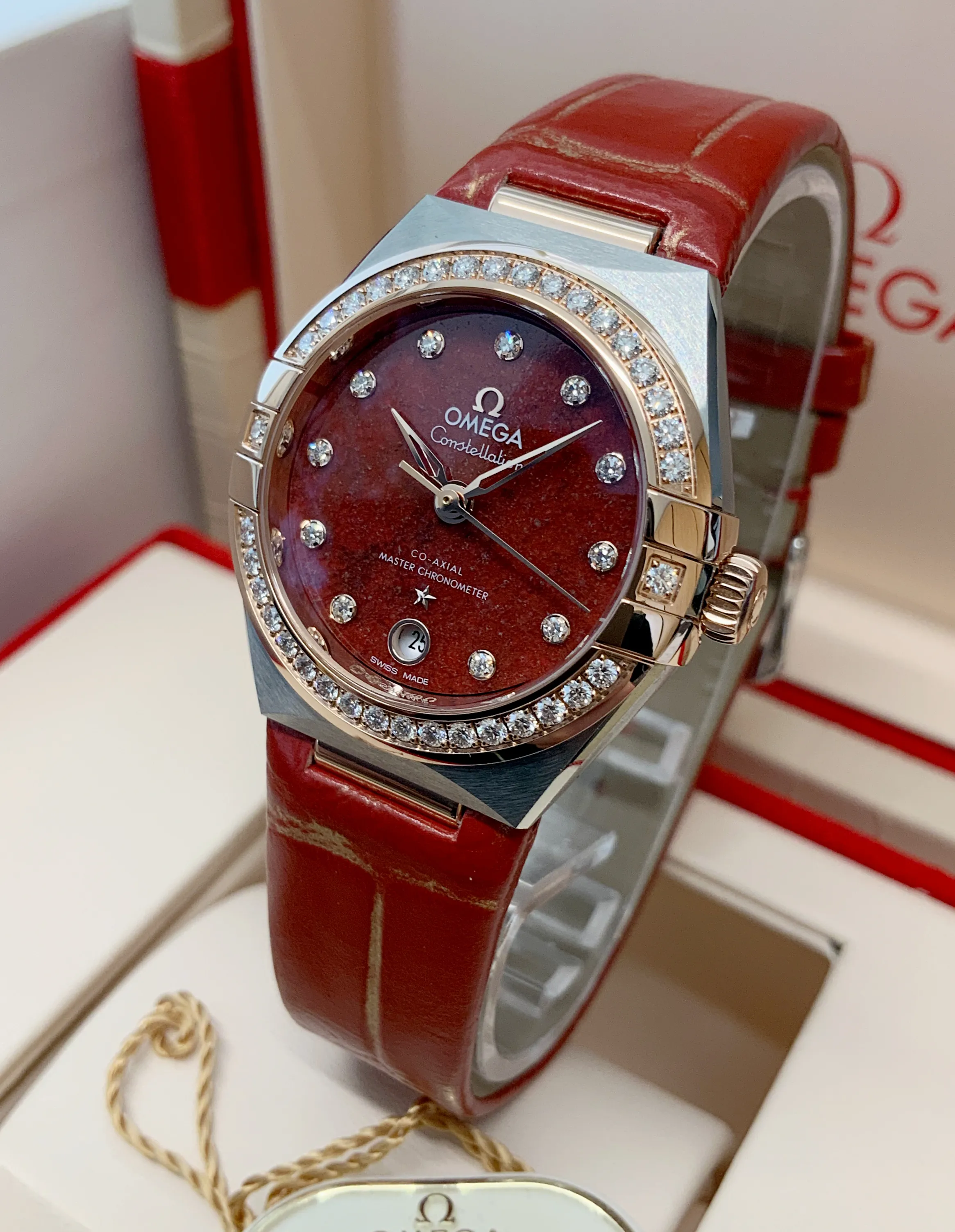 Omega Constellation 131.28.29.20.99.002 29mm Rose gold and Stainless steel Red 1