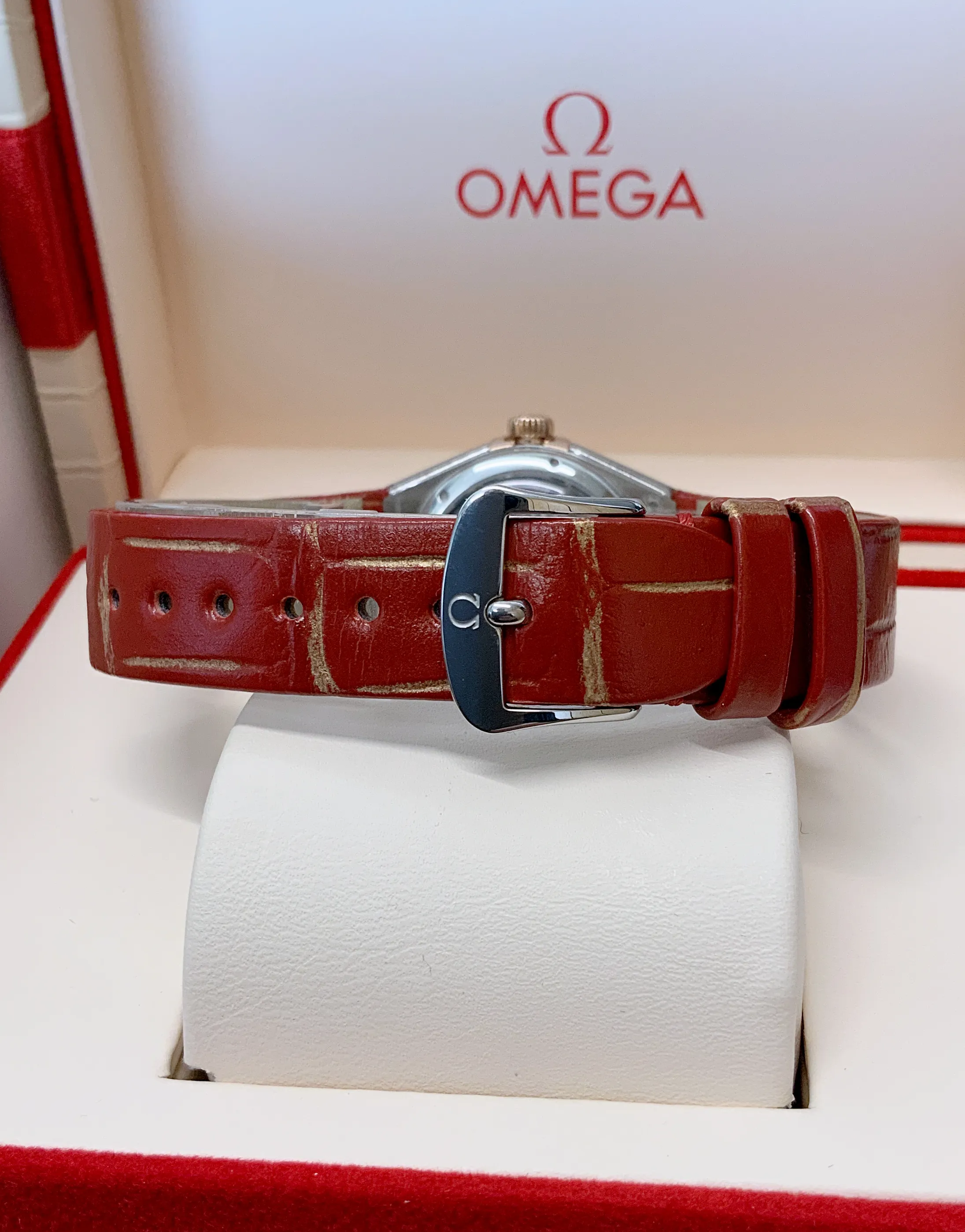 Omega Constellation 131.28.29.20.99.002 29mm Rose gold and Stainless steel Red 2