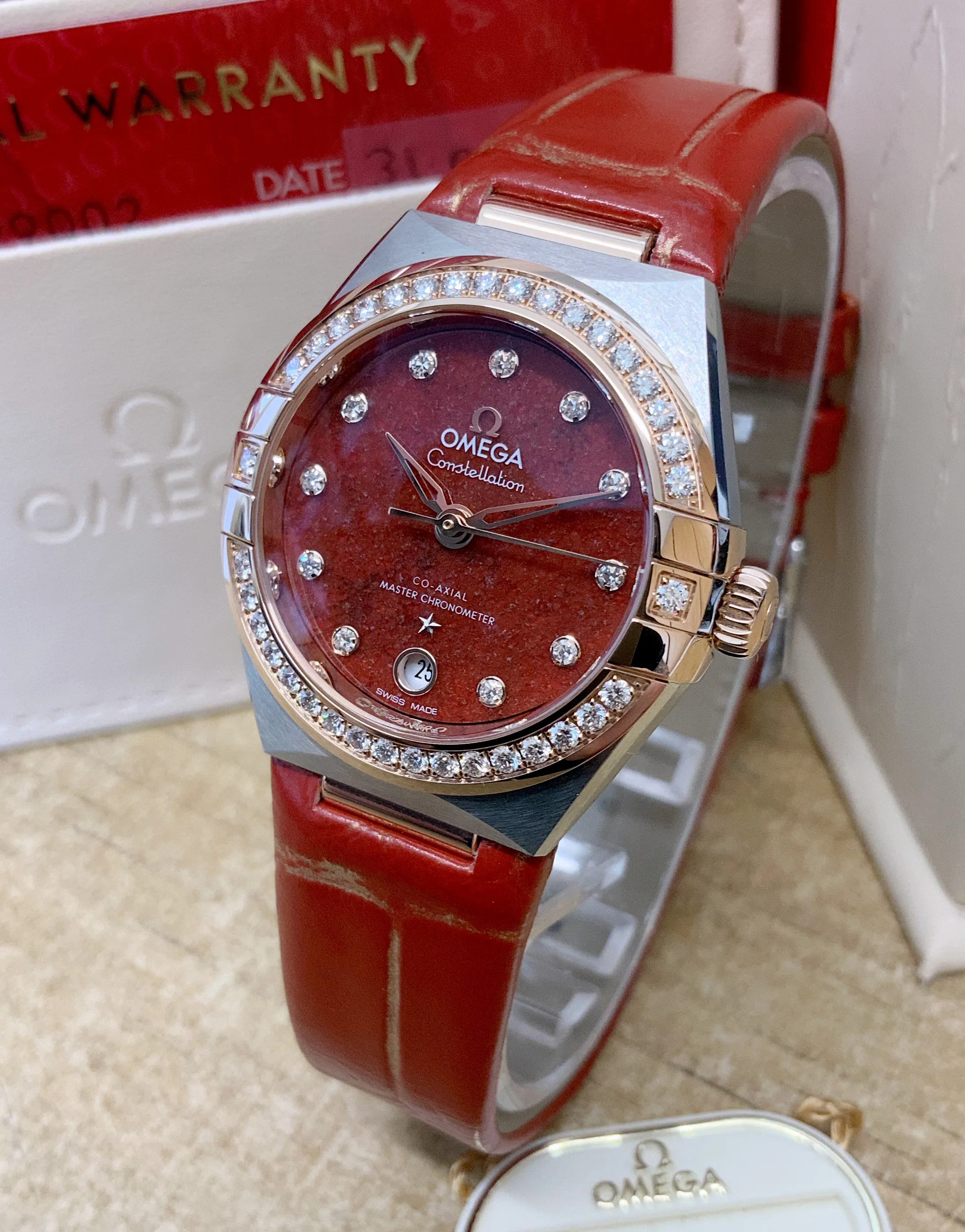 Omega Constellation 131.28.29.20.99.002 29mm Rose gold and Stainless steel Red 3