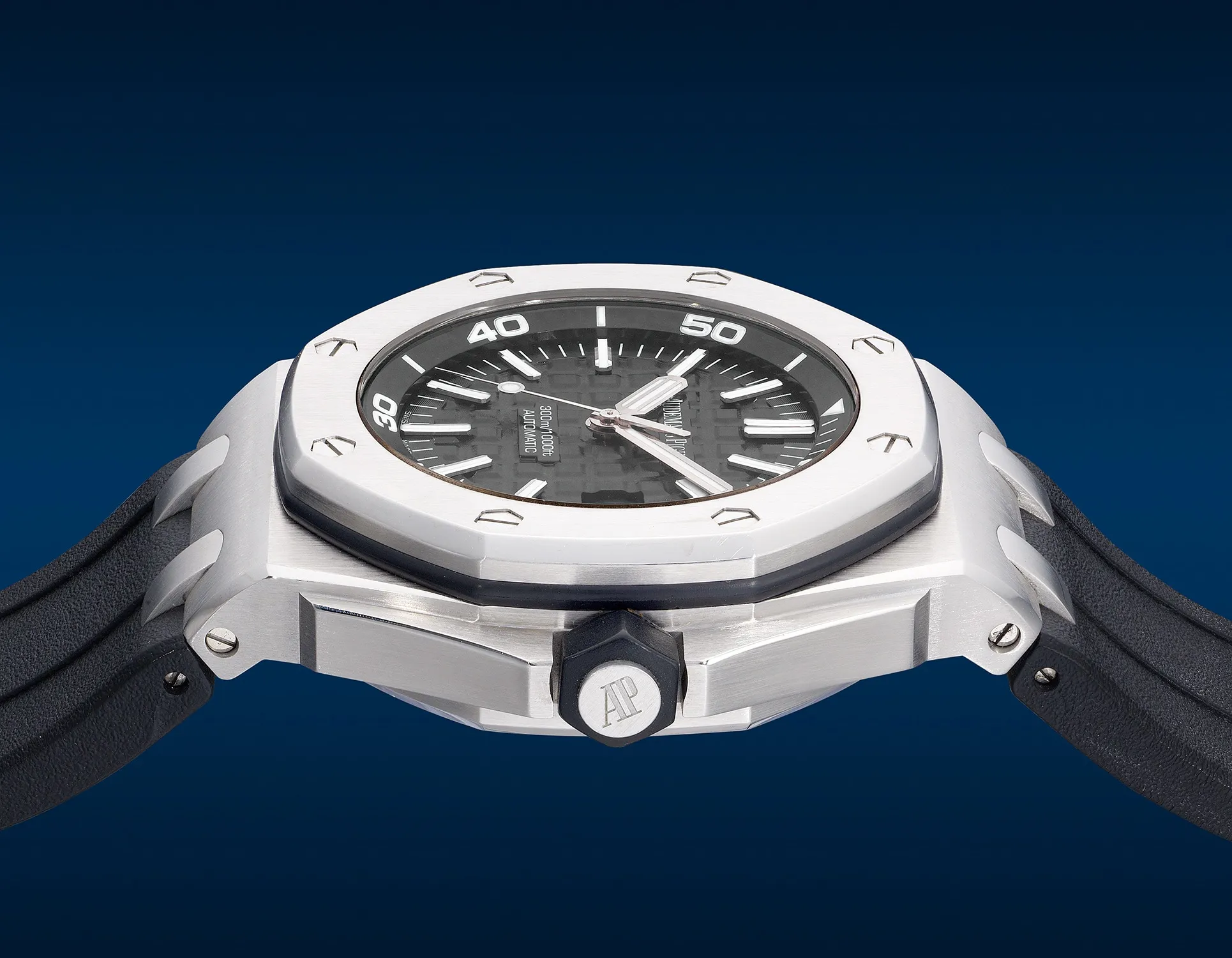 Audemars Piguet Royal Oak Offshore Diver 15703ST.OO.A002CA.01 42mm Stainless steel Black 3