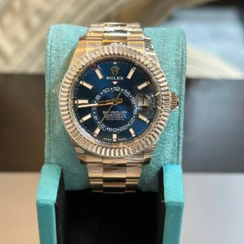 Rolex Sky-Dweller 336935 42mm Rose gold Blue