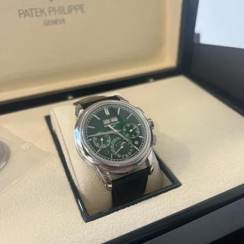 Patek Philippe Perpetual Calendar Chronograph 5270P-014 41mm Platinum Green