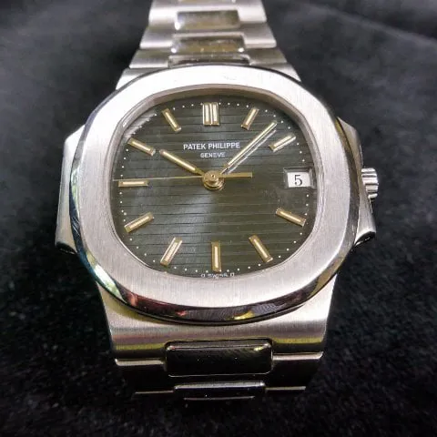 Patek Philippe Nautilus 3800 37mm Stainless steel Black