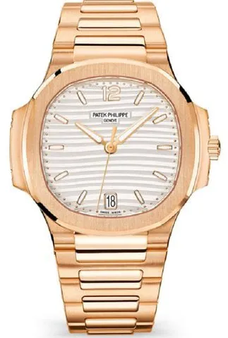 Patek Philippe Nautilus 7118/1R-001 35mm Rose gold Silver