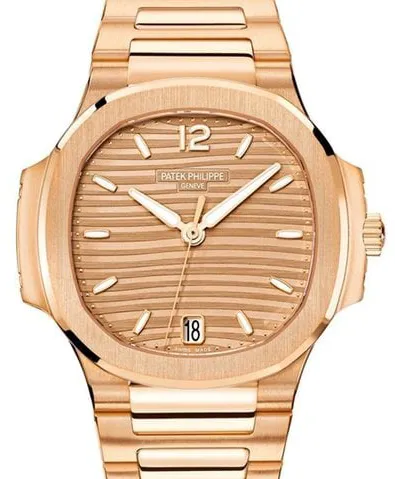 Patek Philippe Nautilus 7118/1R-010 35mm Rose gold Brown