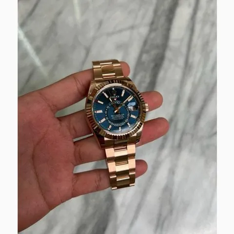 Rolex Sky-Dweller 336935 42mm Rose gold Blue