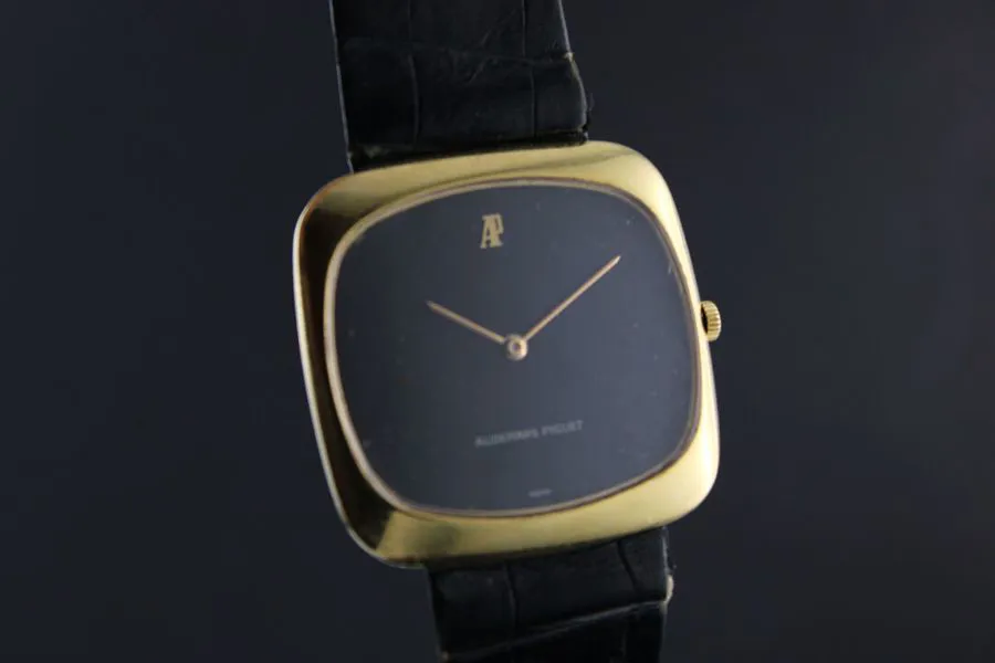 Audemars Piguet Ultra-thin Yellow gold Black 5