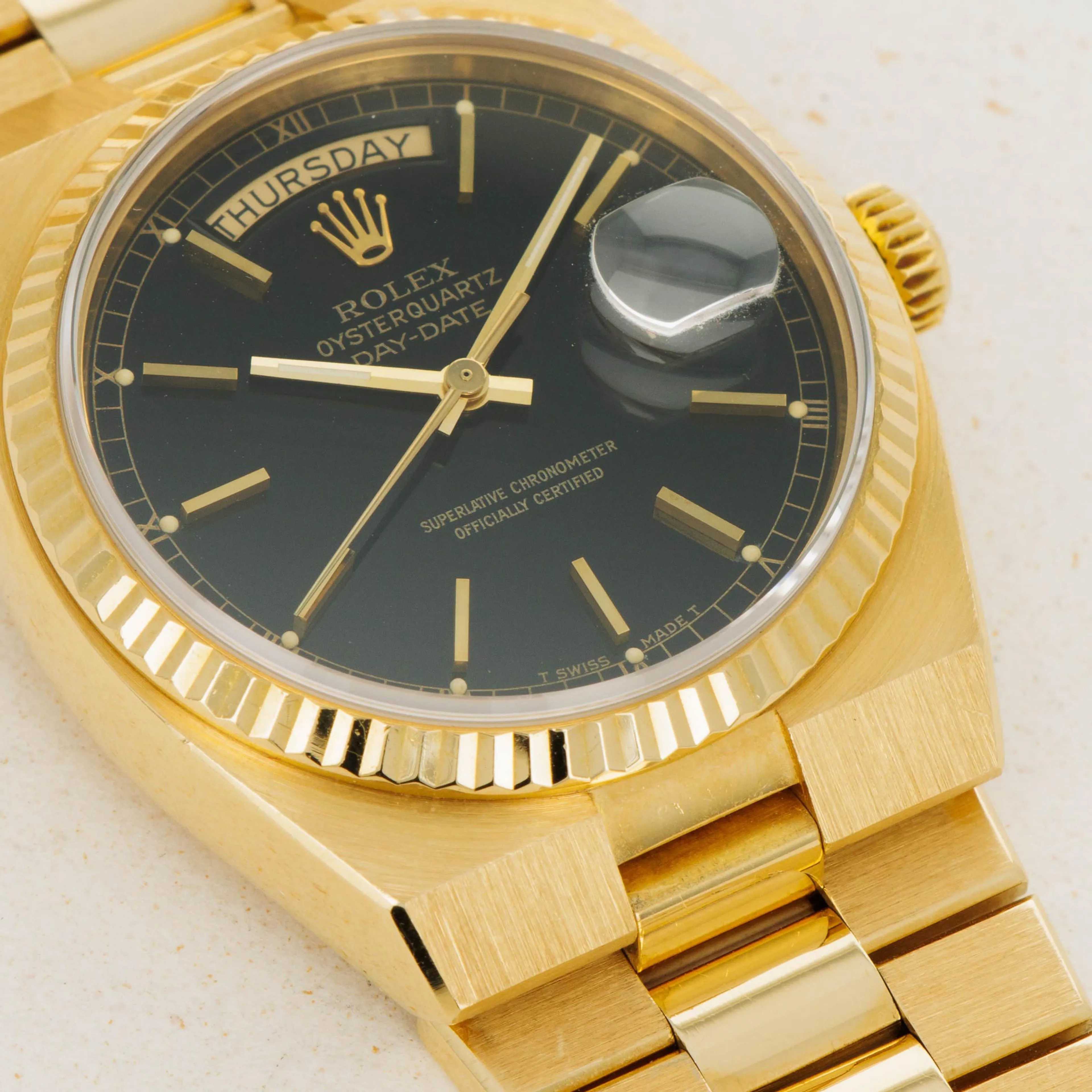 Rolex Day-Date Oysterquartz 19018 36mm Yellow gold Black 1